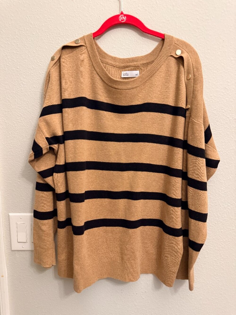 CROFT & Barrow- Beige and Black Sweater- L